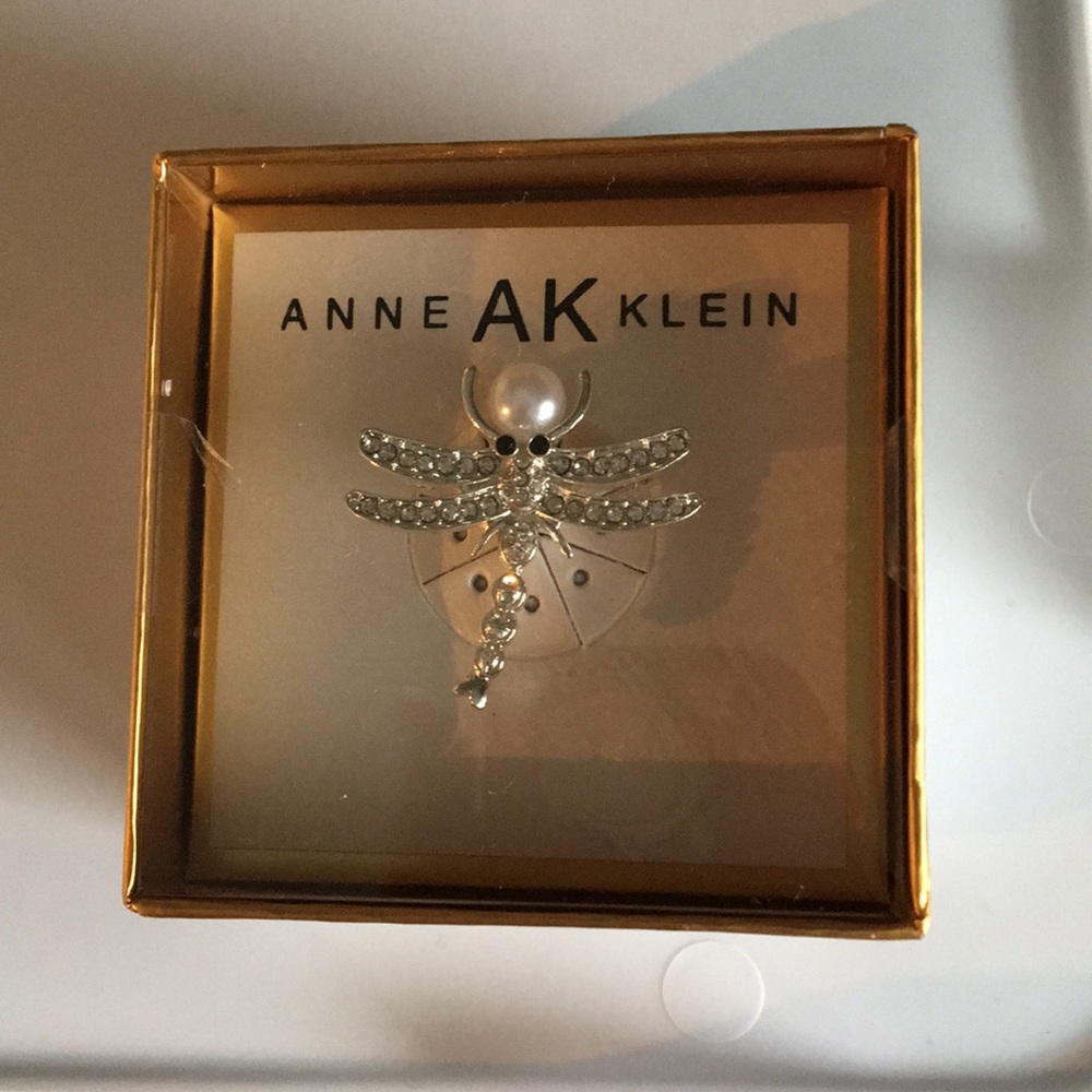 Elegant Anne Klein Dragonfly Brooche Pin